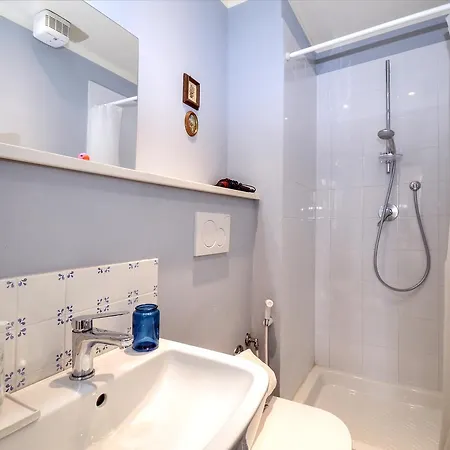 בית הארחה Panzani 14 Touristhouse מוטספרטולי