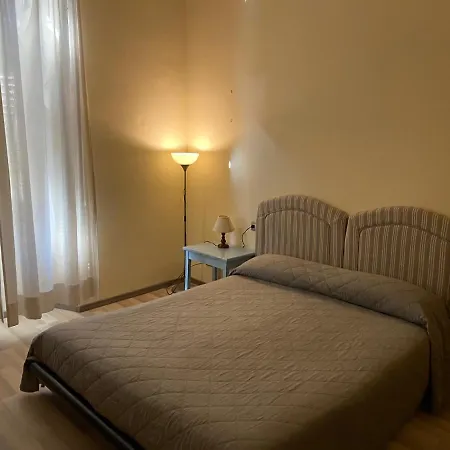 Panzani 14 Touristhouse Guest house 2*